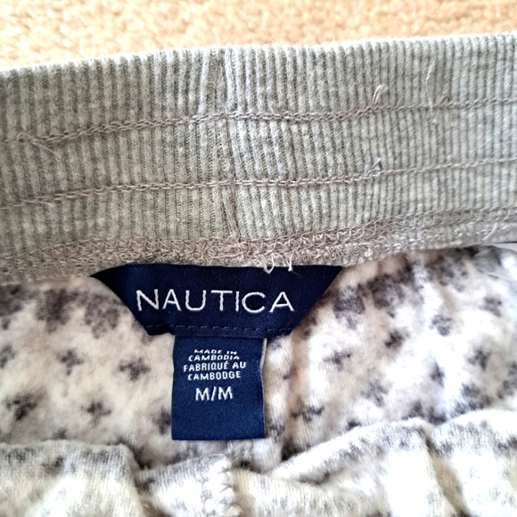 Nautica Pajama Set - 2  Piece Fleece Set Long Sleeved Soft Size Medium NWOT - Picture 12 of 13